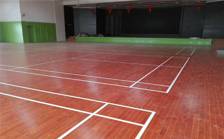 橡膠木風雨操場地板哪個牌子好？