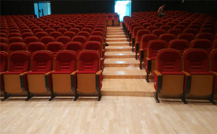 運(yùn)動木地板漆面驗(yàn)收