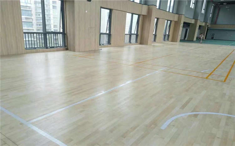 20厚排球館木地板哪個(gè)品牌好？