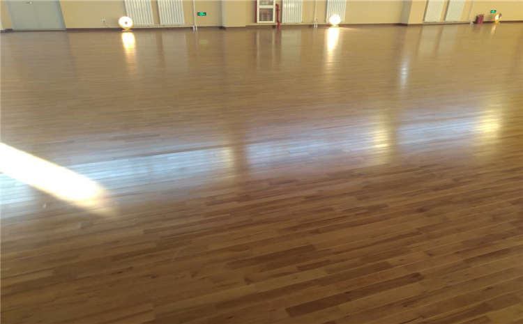 您認識實木運動地板嗎？