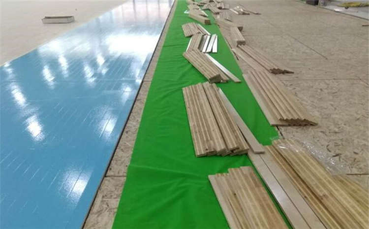 體育館木地板安裝